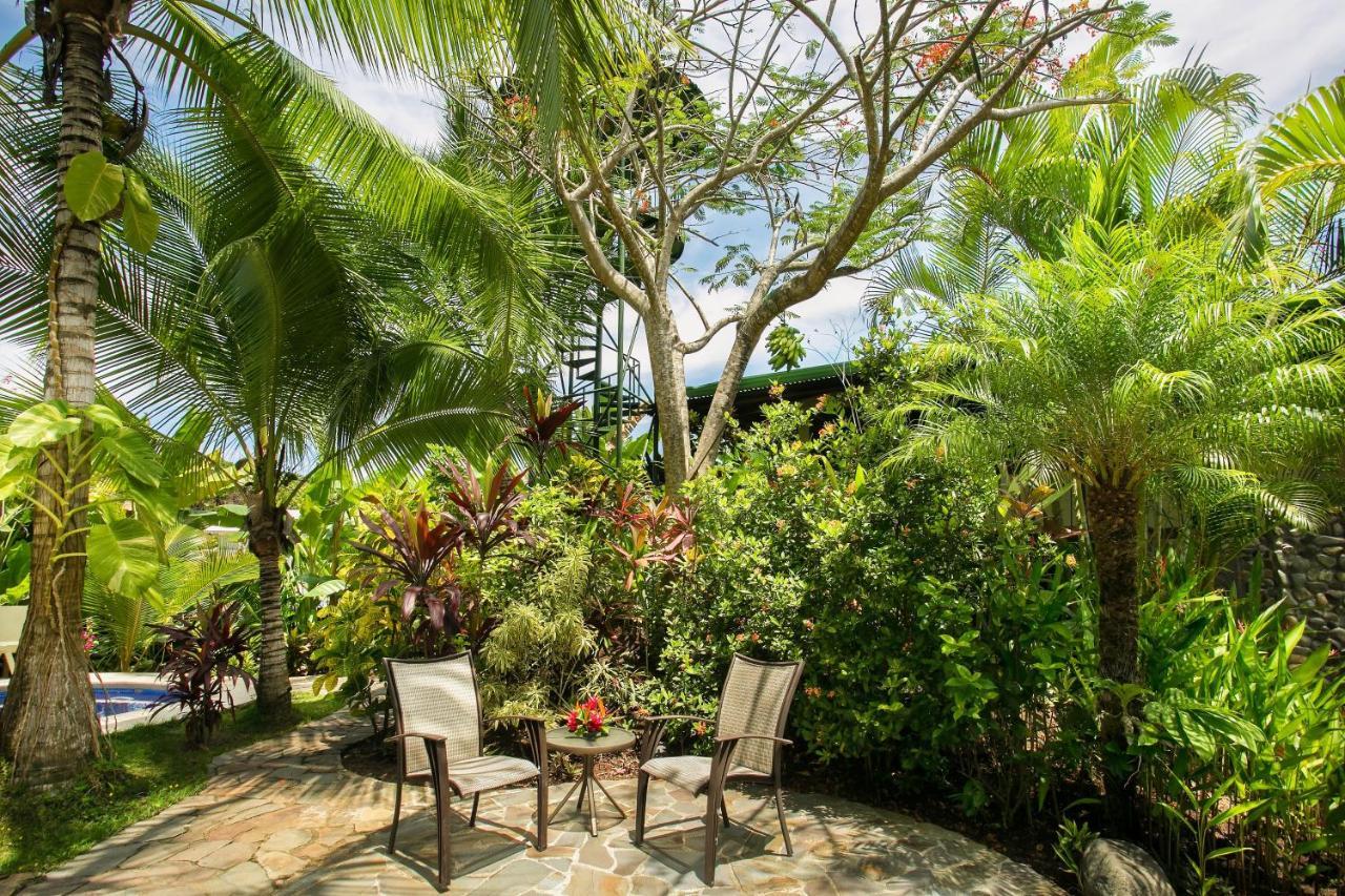 Oasis * Manuel Antonio